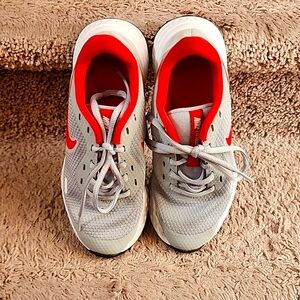 Nike-boys sneakers-EUC-4Y